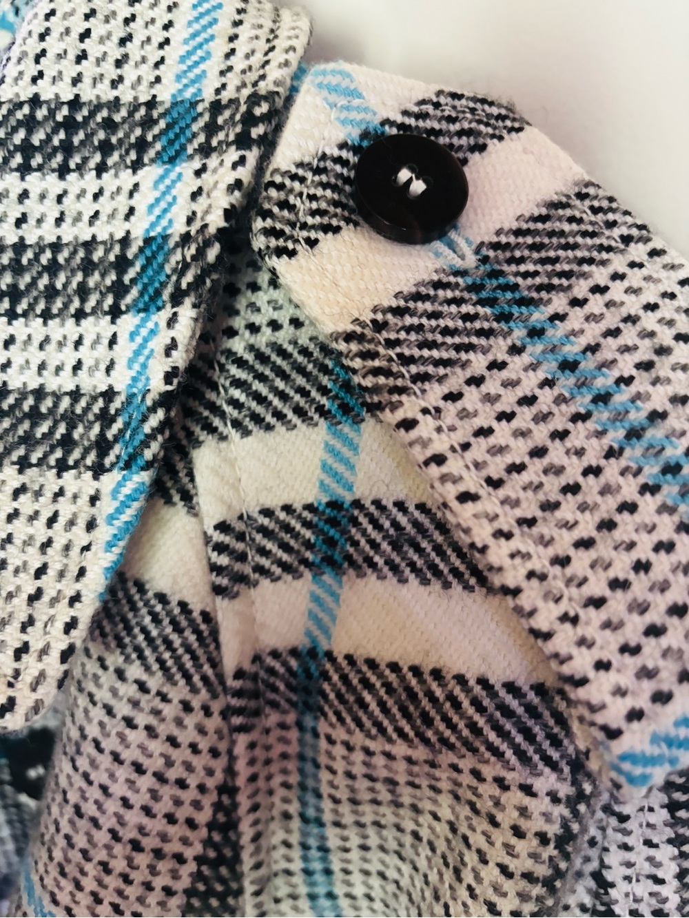 Burberry Black White Gray Plaid Trench Coat with Light Blue Accents - Picture 9 of 12